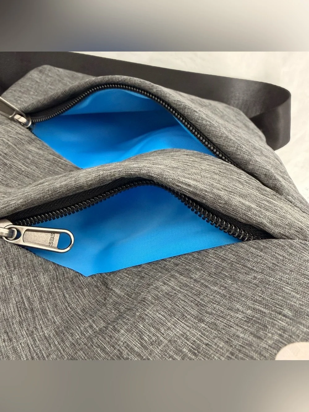 Mrang Gray Crossbody Travel Bag Anti-Theft Unisex